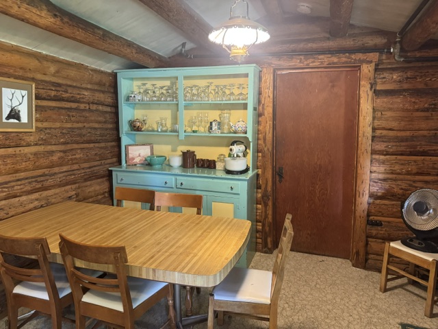 Murie kitchen 1