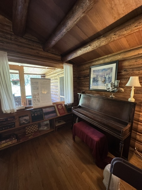 Murie living room